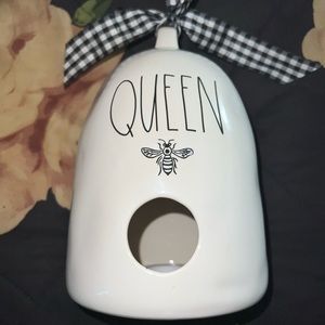 Rae Dunn Queen Bee Birdhouse